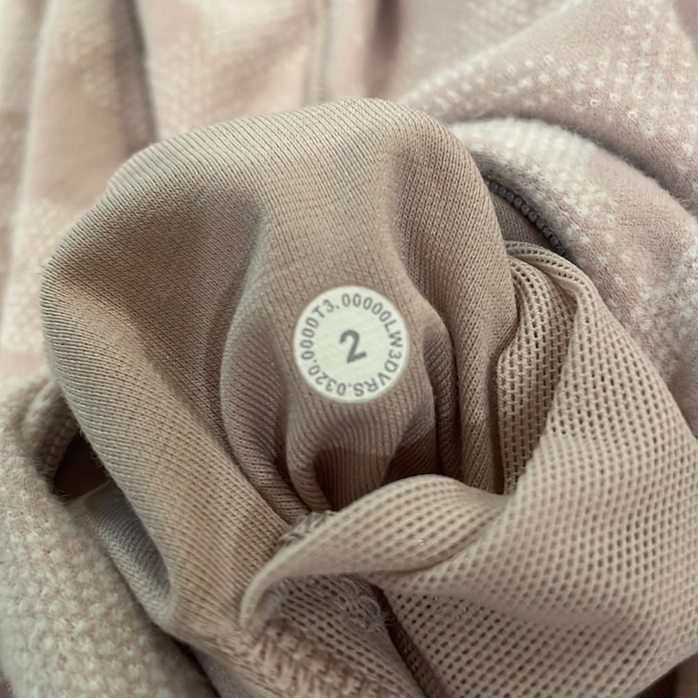 Lululemon Run Briskly 1/2 Zip Top Heritage Camo Jacquard Silky White Pink Blush - Picture 8 of 9